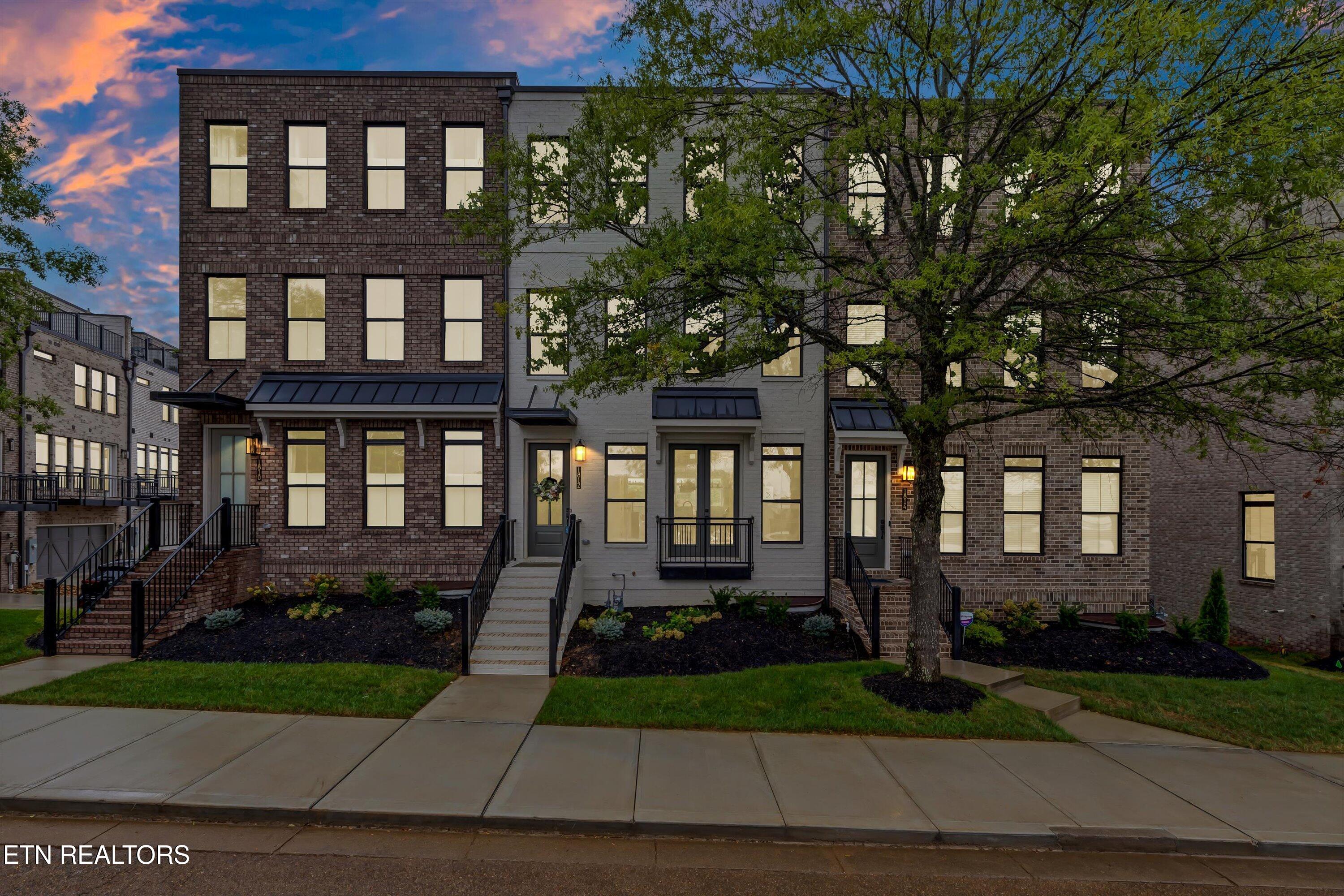 1812 Thunderhead Road Knoxville, TN 37922 - Photo 2 of 36 01-1812 Thunderhead Dr-1