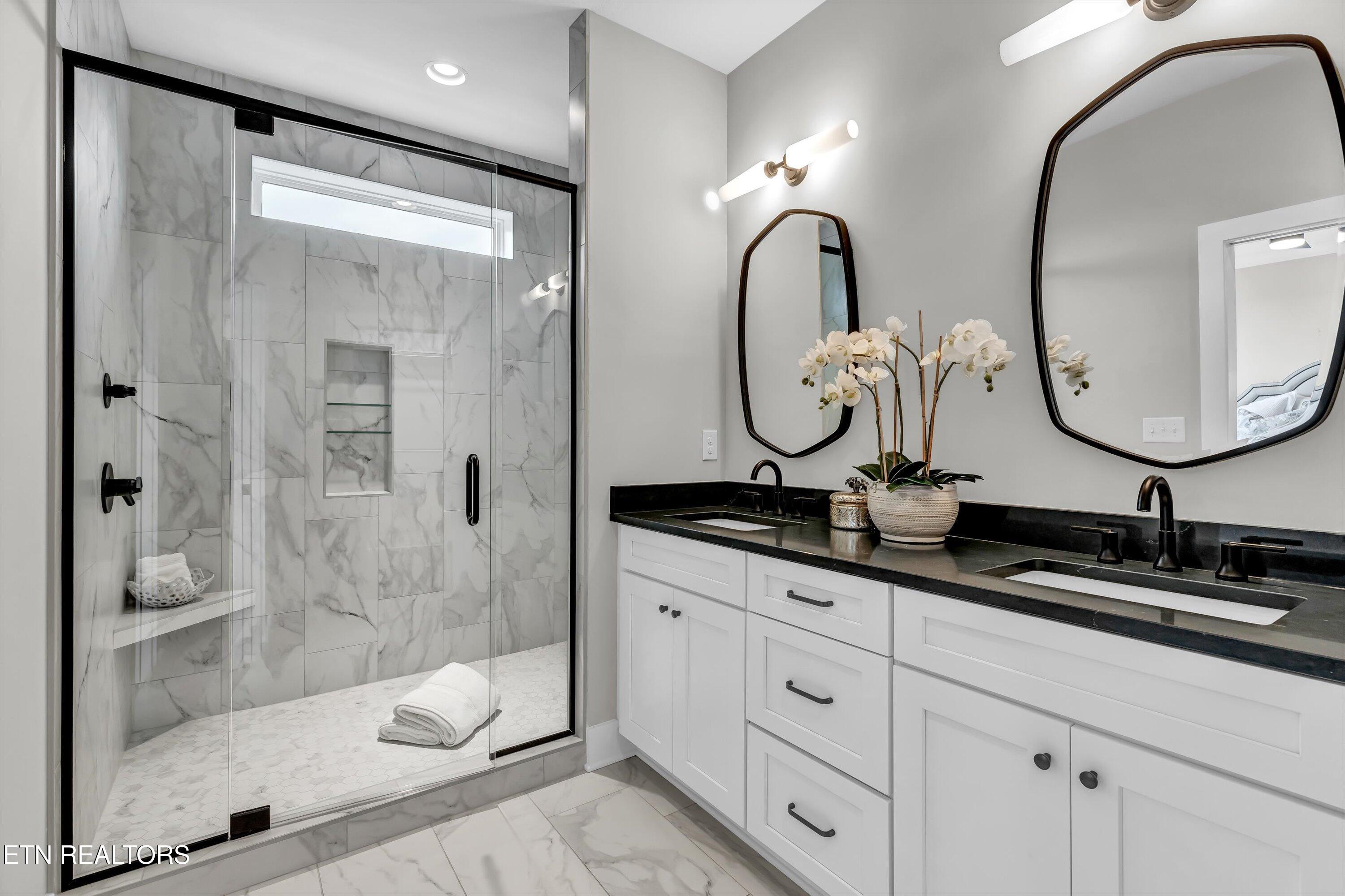 1812 Thunderhead Road Knoxville, TN 37922 - Photo 26 of 36 27-1812 Thunderhead Dr-27