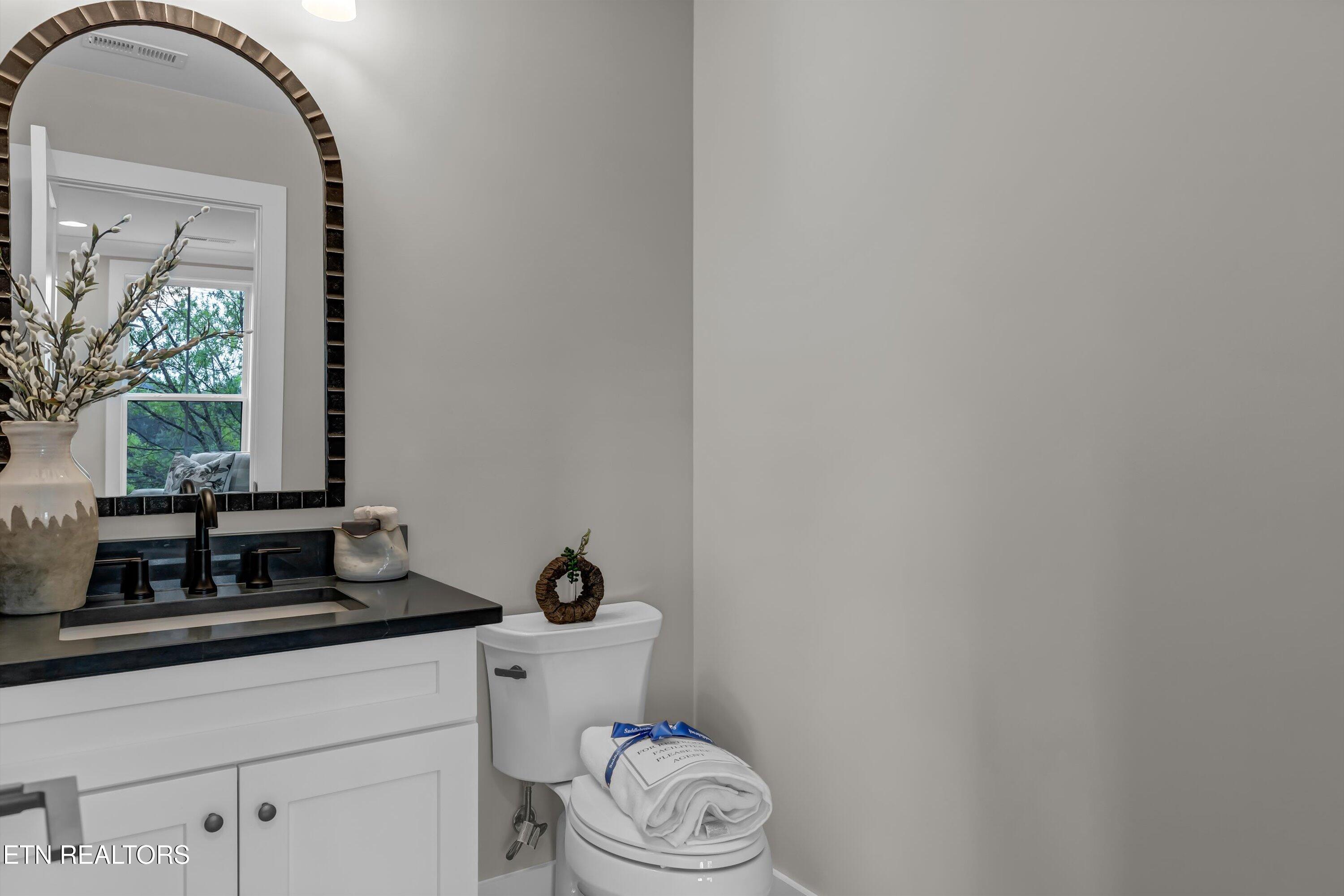 1812 Thunderhead Road Knoxville, TN 37922 - Photo 31 of 36 32-1812 Thunderhead Dr-32