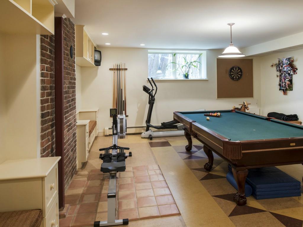 19 Sturdivant Road Cumberland, ME 04110 - Photo 23 of 34 Lower level game room.