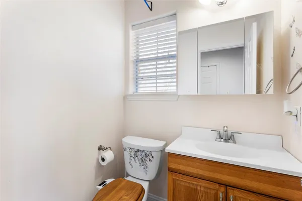 $319,000 | 3221 Cemetery Road, Santa Fe, TX 77517