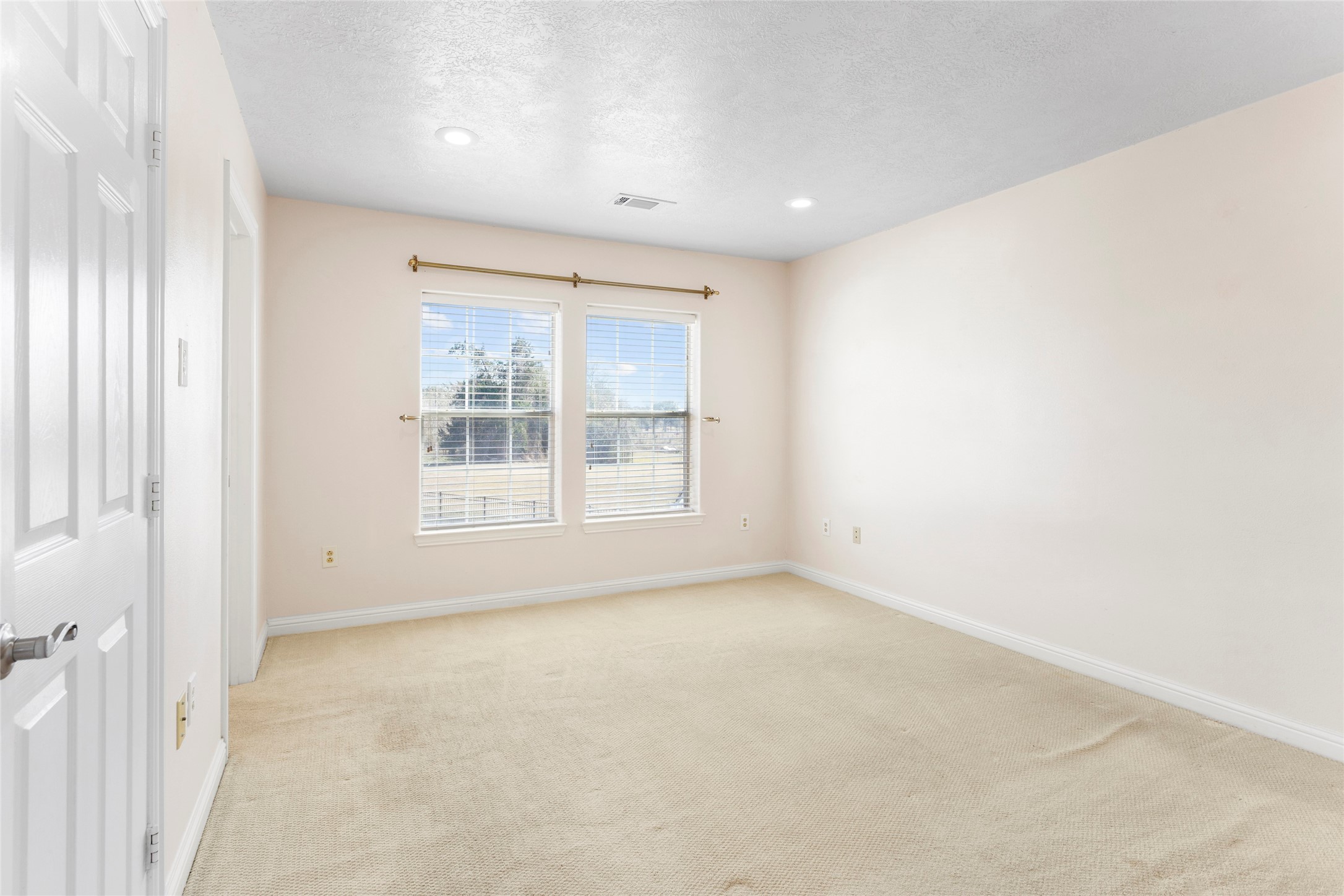 3221 Cemetery Road Santa Fe, TX 77517 - Photo 10 of 32 Primary bedroom