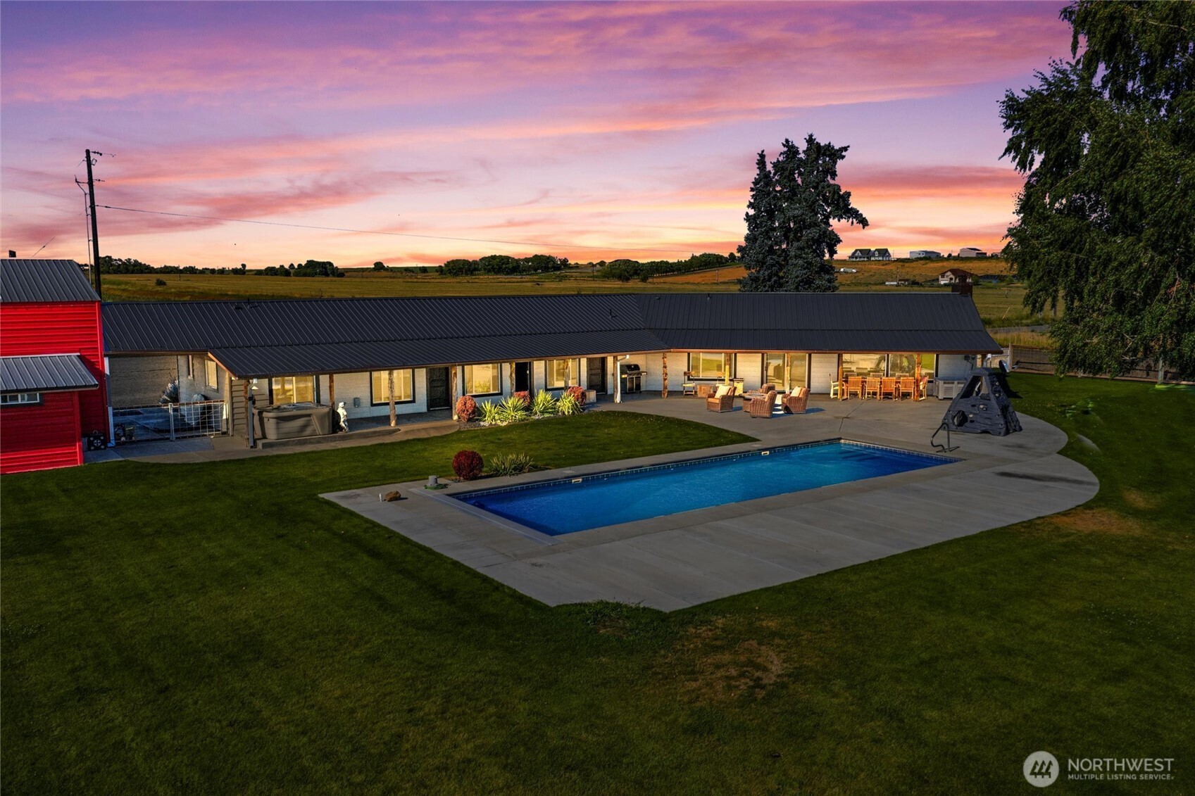 8708 Rd K Northeast Moses Lake, WA 98837 - Photo 2 of 40