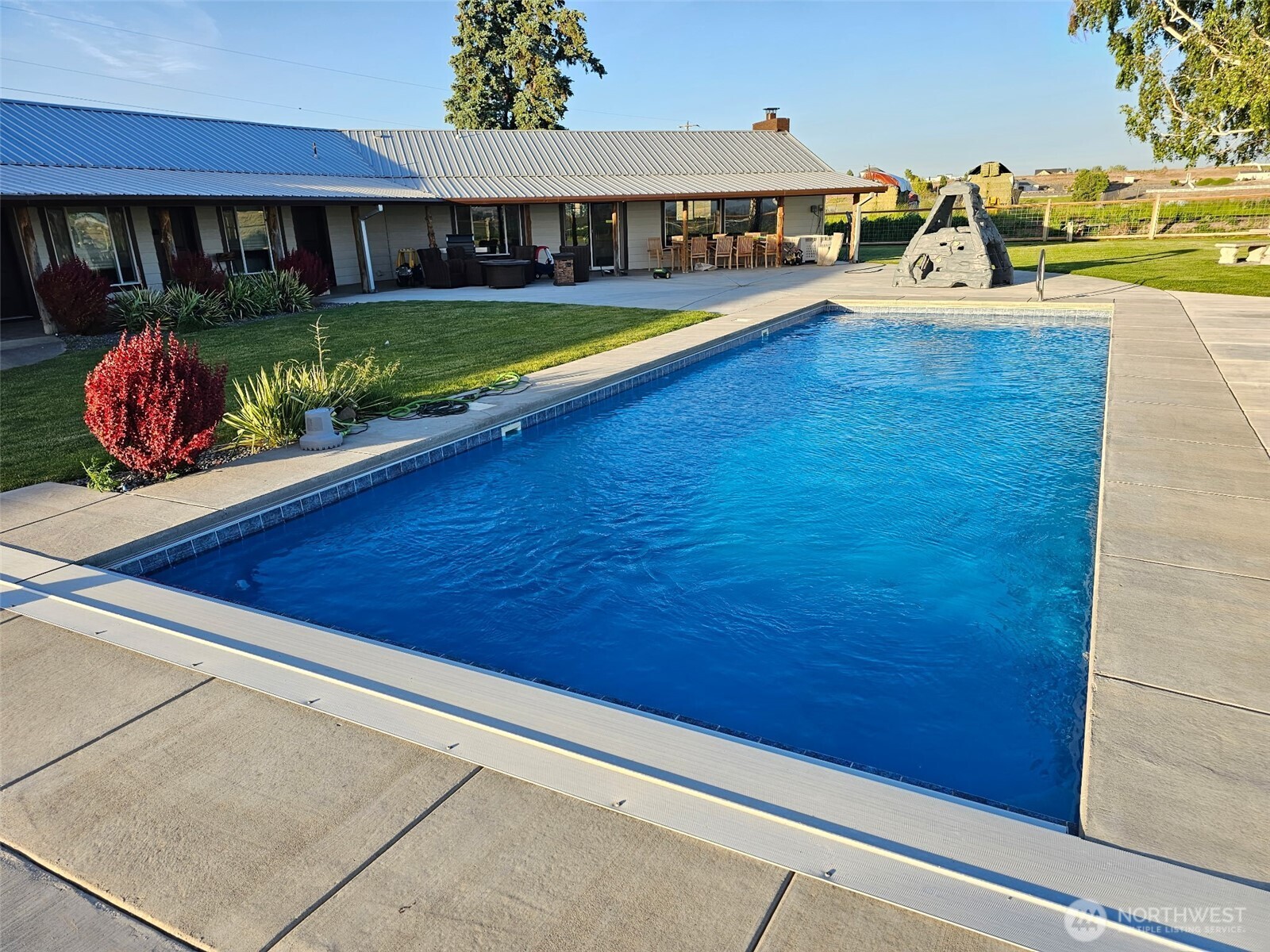 8708 Rd K Northeast Moses Lake, WA 98837 - Photo 4 of 40