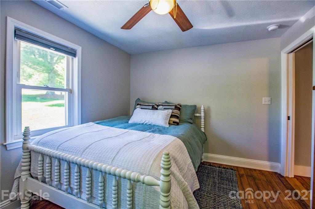 942 Mills Gap Road Fletcher, NC 28732 - Photo 17 of 43 Gallery Image 17