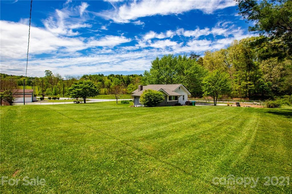 942 Mills Gap Road Fletcher, NC 28732 - Photo 38 of 43 Gallery Image 38