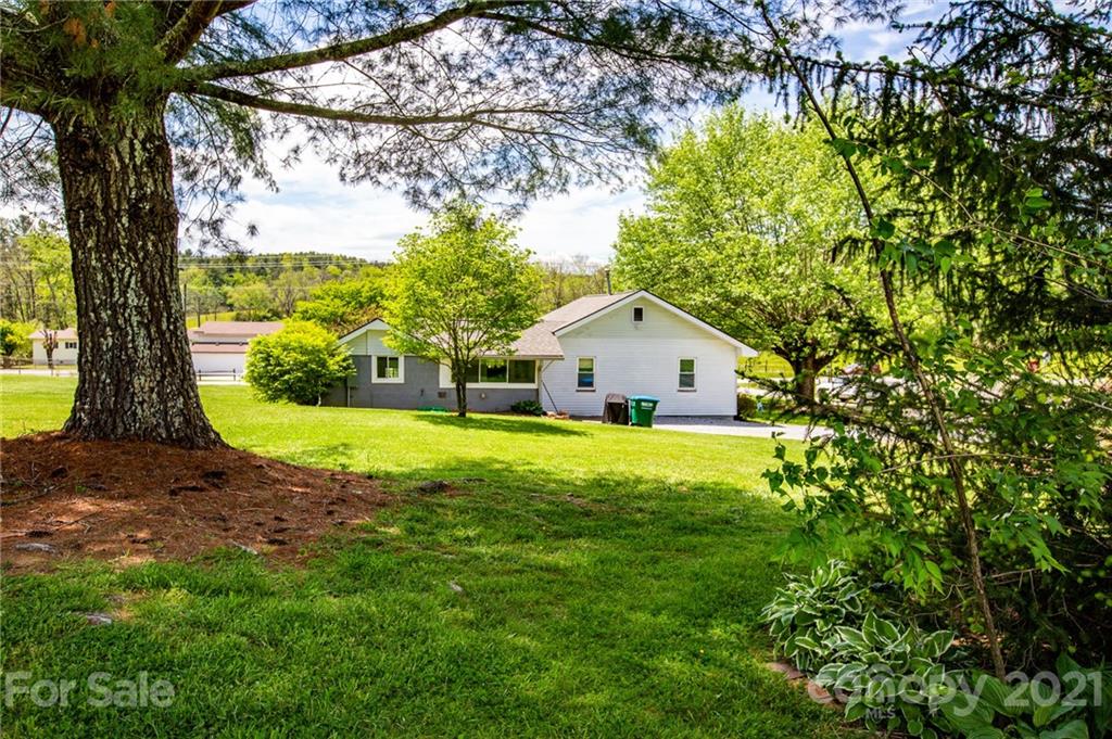 942 Mills Gap Road Fletcher, NC 28732 - Photo 40 of 43 Gallery Image 40