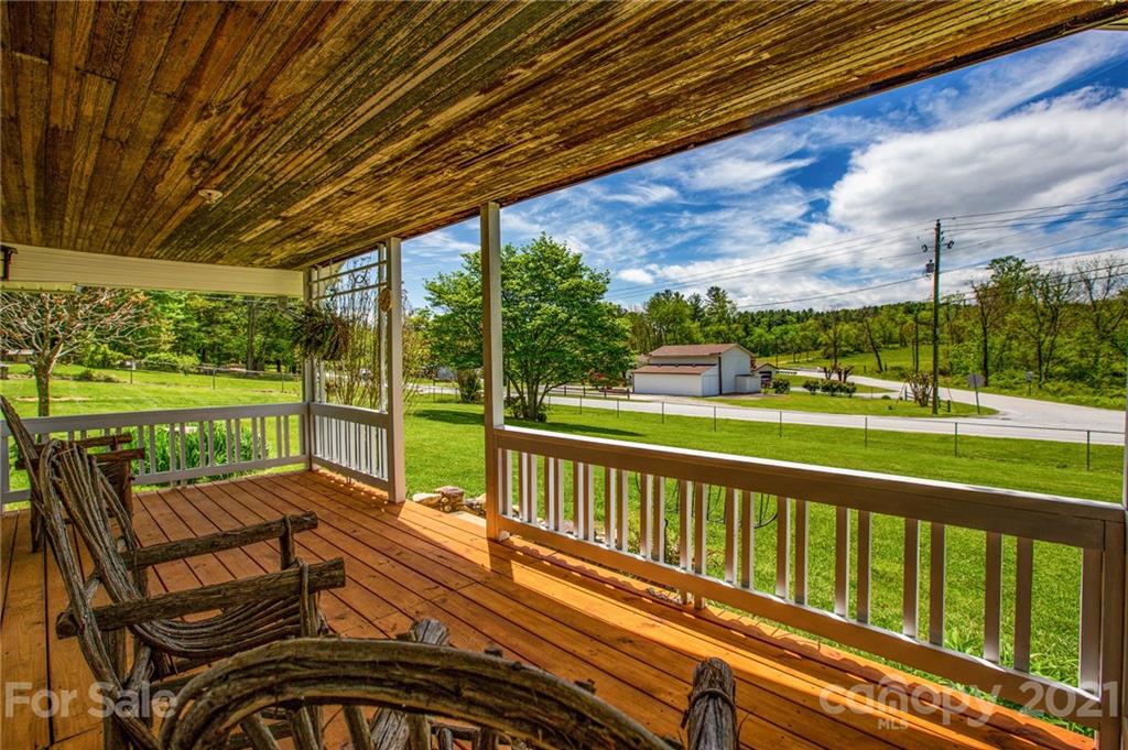 942 Mills Gap Road Fletcher, NC 28732 - Photo 5 of 43 Gallery Image 5