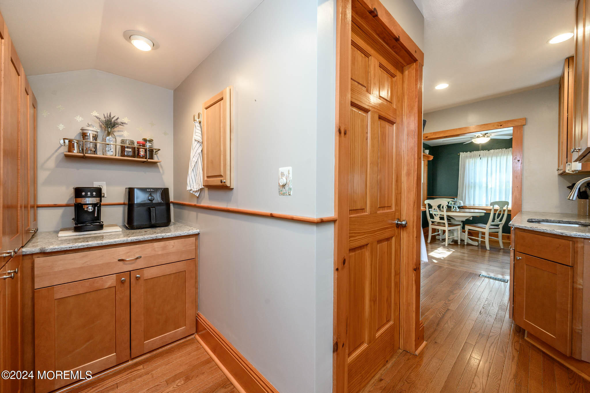13 Oliver Street Toms River, NJ 08755 - Photo 15 of 41