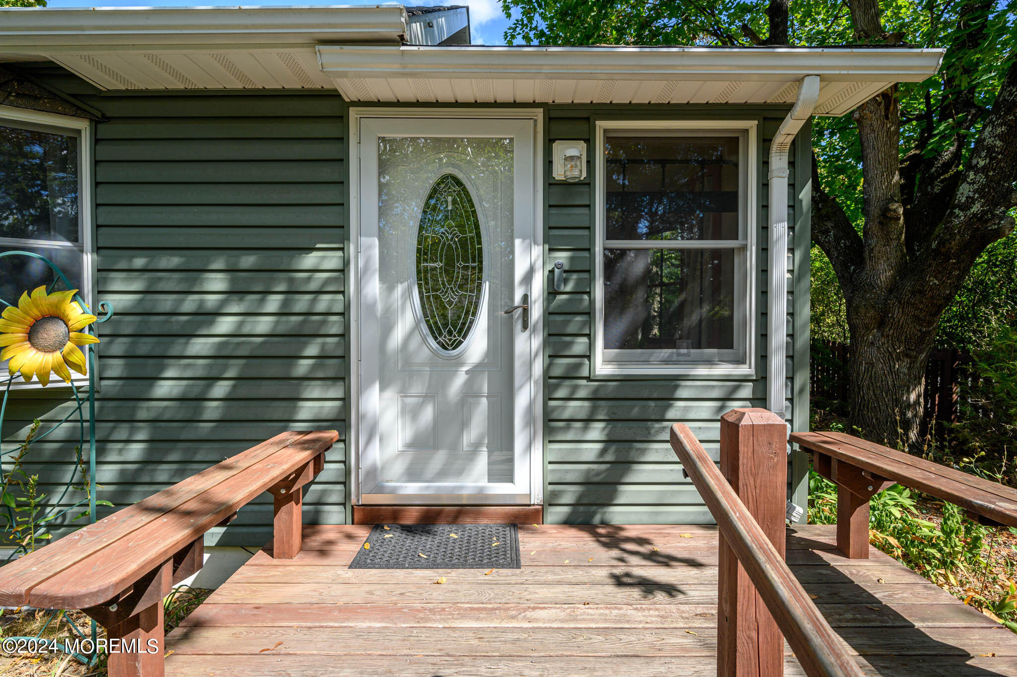 13 Oliver Street Toms River, NJ 08755 - Photo 2 of 41