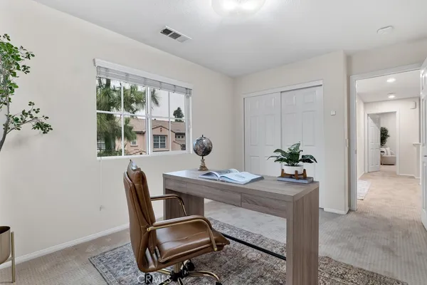 $1,250,000 | 82 Trailing Vine, Irvine, CA 92602