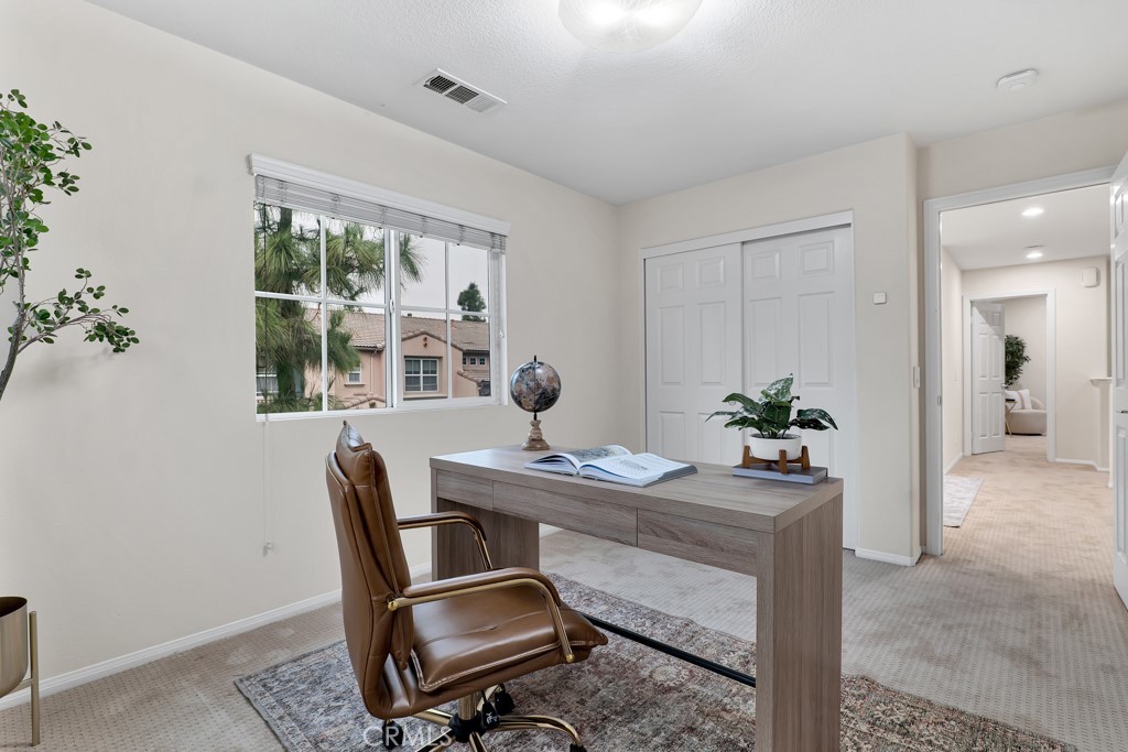 82 Trailing Vine Irvine, CA 92602 - Photo 18 of 24