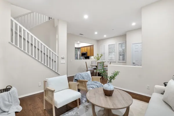 $1,250,000 | 82 Trailing Vine, Irvine, CA 92602