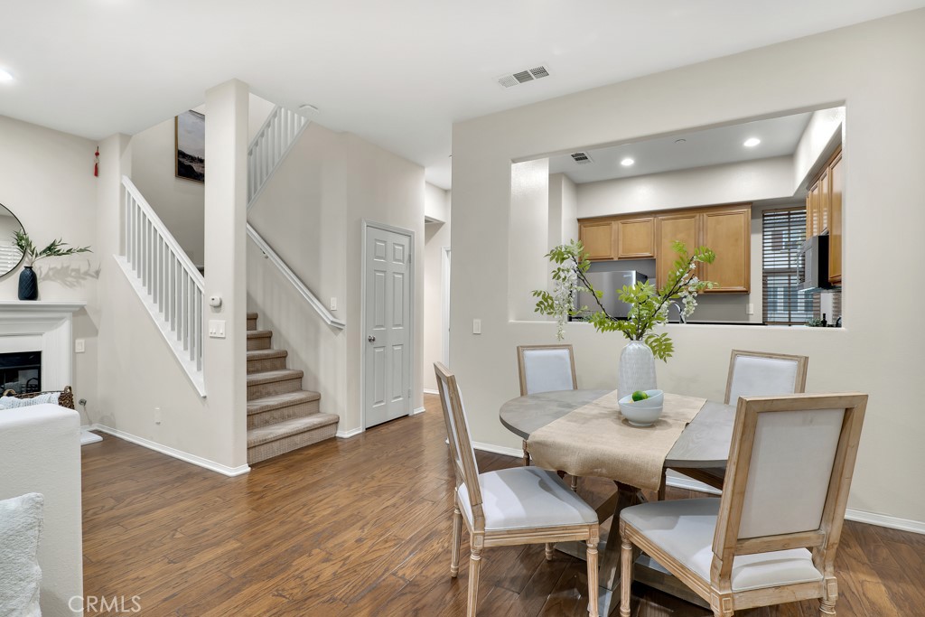 82 Trailing Vine Irvine, CA 92602 - Photo 9 of 24