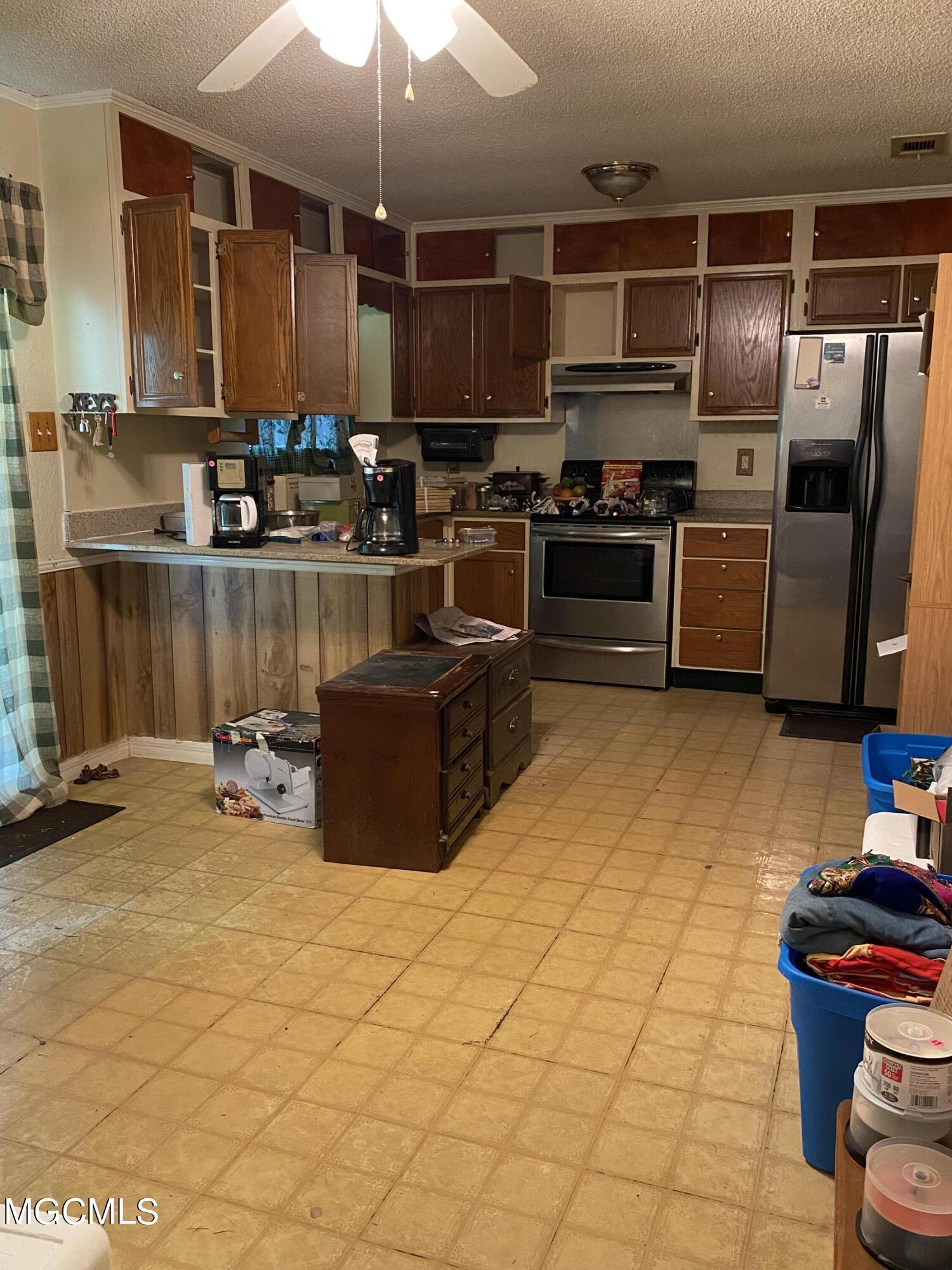 1808 Riverside Drive Gautier, MS 39553 - Photo 3 of 14 6C3F28D9-7D68-4ACE-B084-6D3837A37500