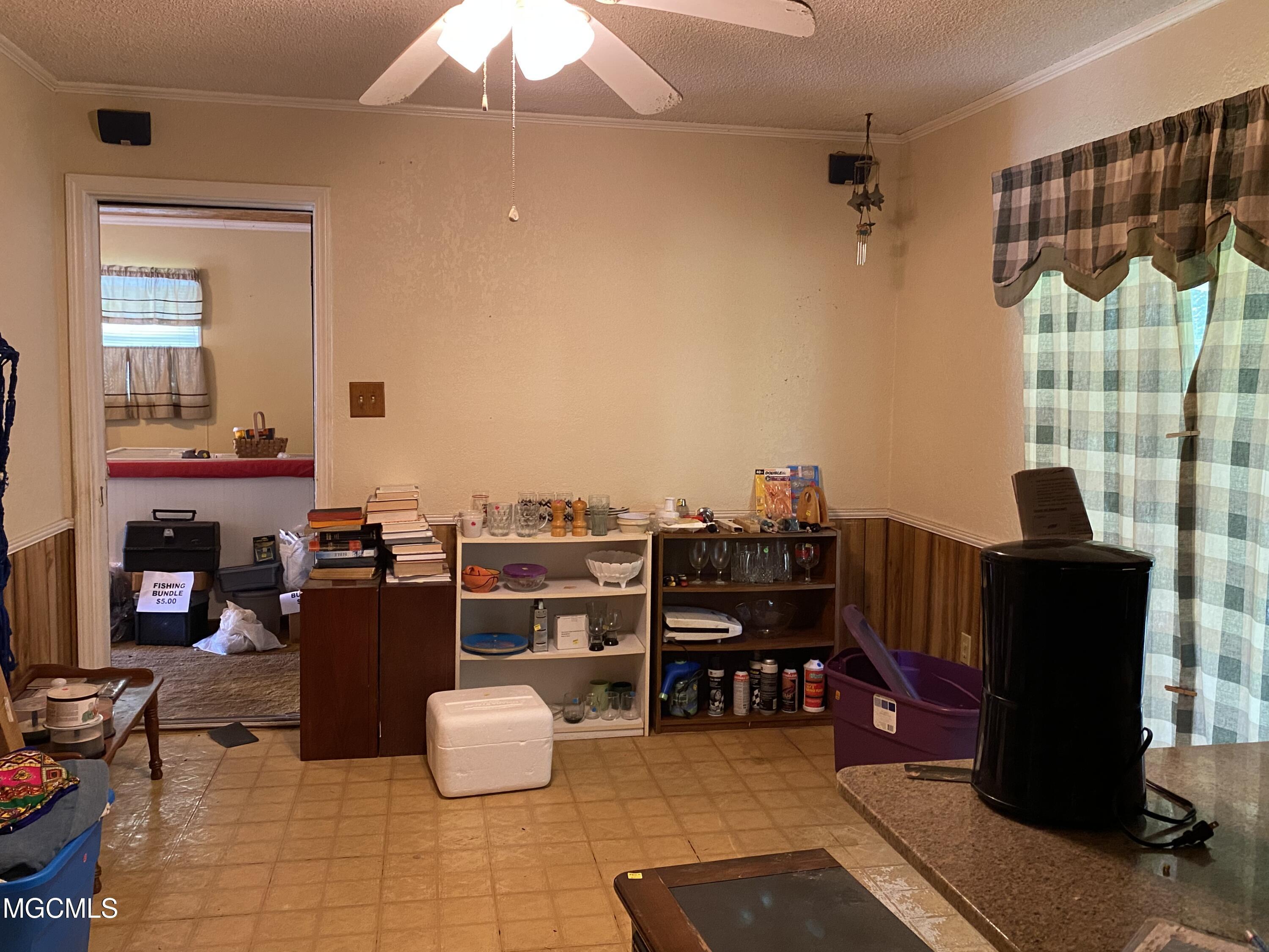 1808 Riverside Drive Gautier, MS 39553 - Photo 4 of 14 B4F8BAE8-476B-4840-9463-A440374F7A67