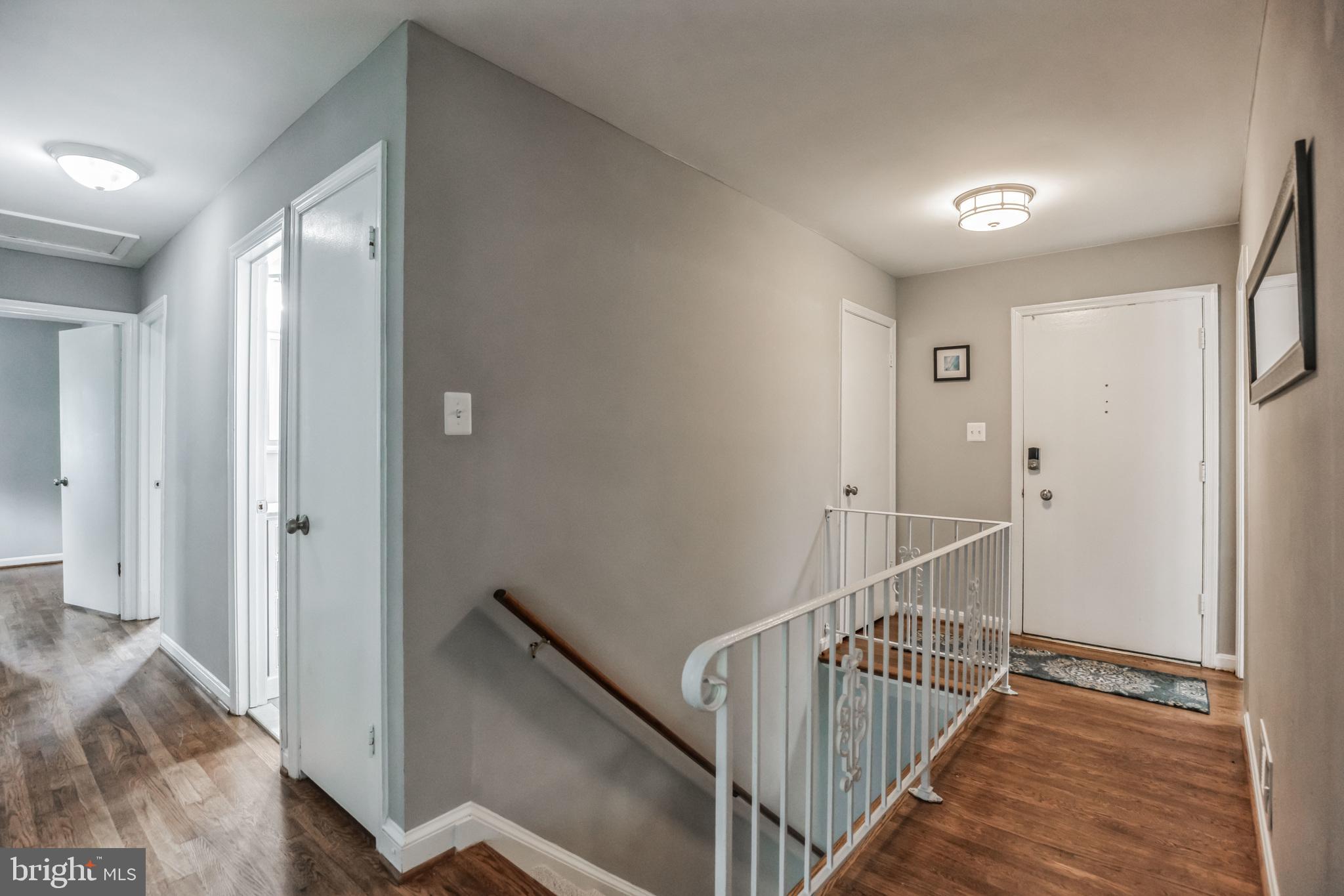 5505 Ventnor Lane Springfield, VA 22151 - Photo 8 of 47 Entrance