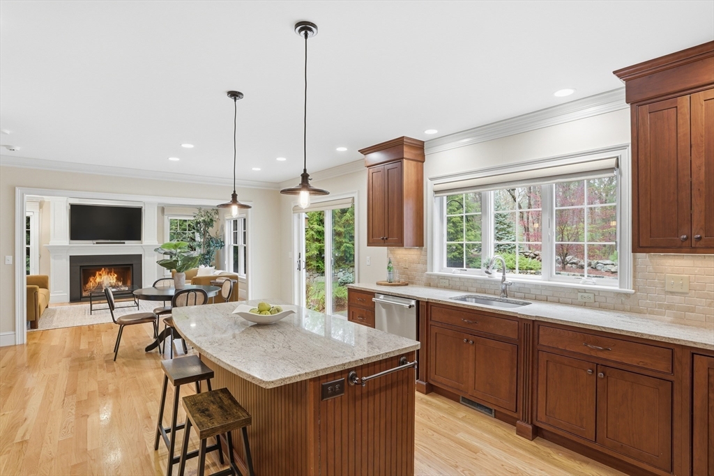 27 Maxwell Road Bedford, MA 01730 - Photo 2 of 42 Gallery Image 2
