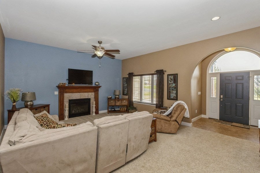 1055 Blue Grass Drive Riverside, IA 52327 - Photo 3 of 35 Gallery Image 3