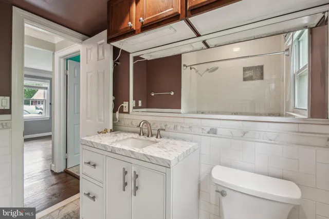 a bathroom with a bathtub
