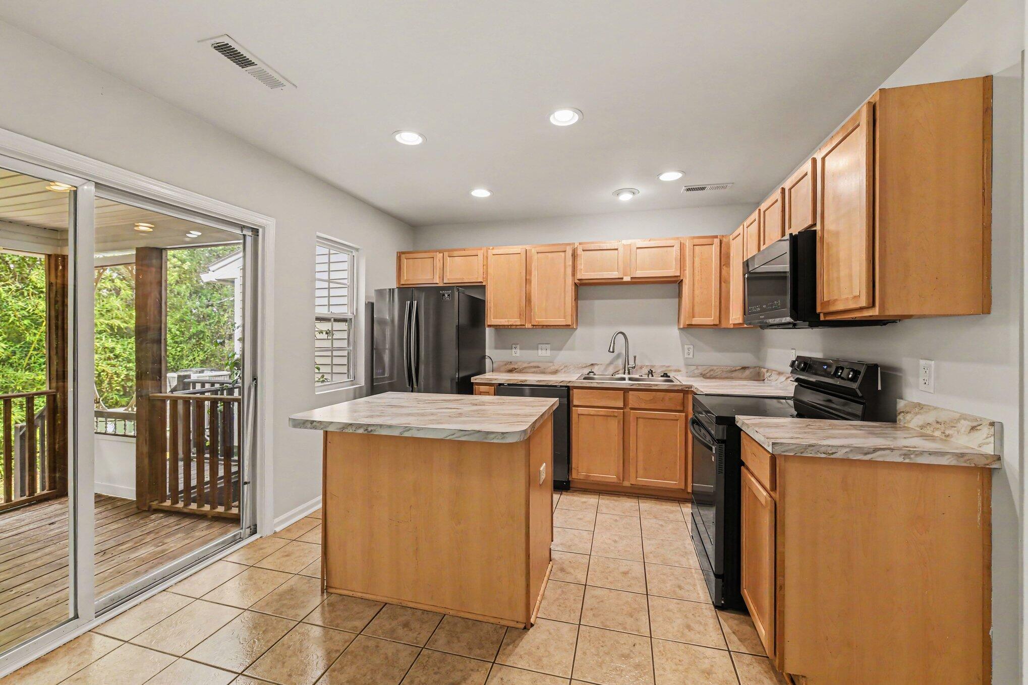 446 Doane Way Charleston, SC 29492 - Photo 6 of 24