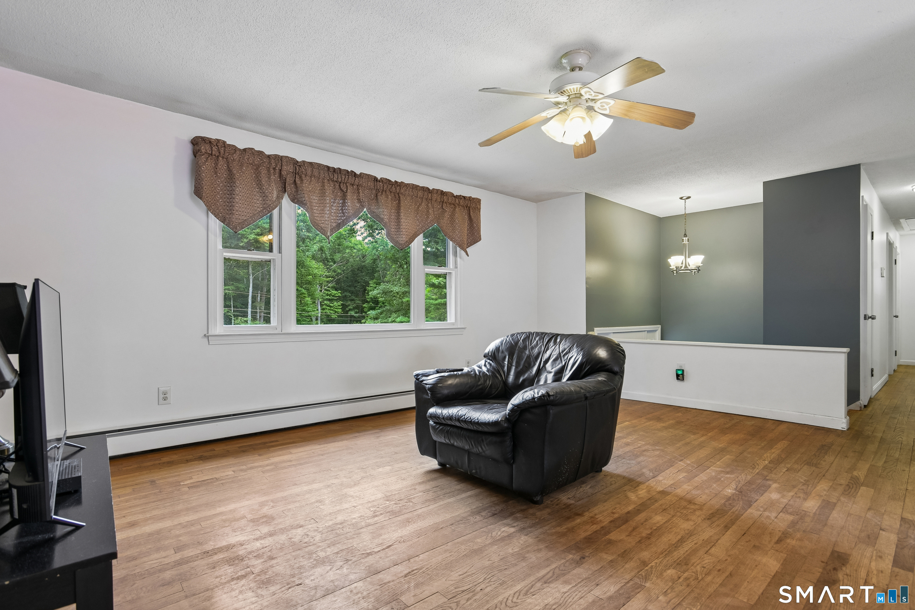 139 Puddin Lane Mansfield, CT 06250 - Photo 2 of 28
