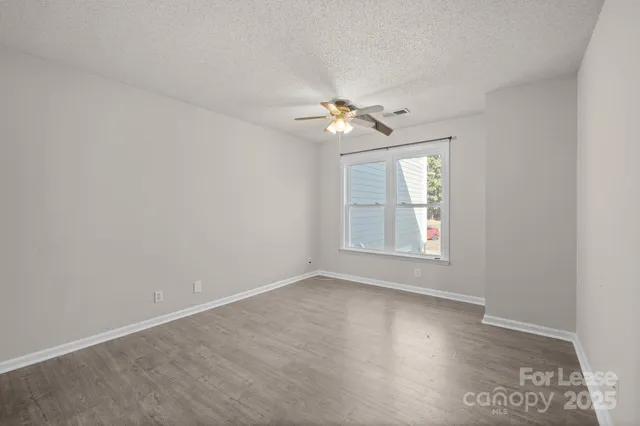 $1,300 | 18809 Nautical Drive, Unit 202, Cornelius, NC 28031