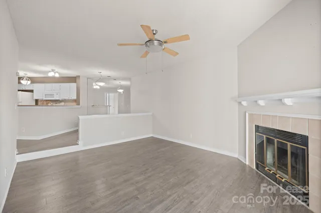 $1,300 | 18809 Nautical Drive, Unit 202, Cornelius, NC 28031