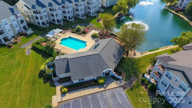 $1,300 | 18809 Nautical Drive, Unit 202, Cornelius, NC 28031