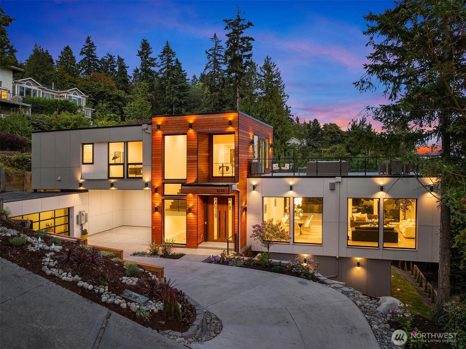 8243 West Mercer Way Mercer Island, WA 98040 - Photo 37 of 40