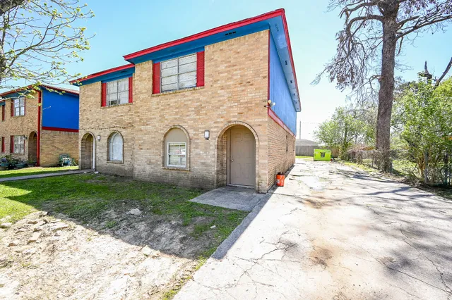 $299,000 | 2434 Balmorhea Avenue, Houston, TX 77039