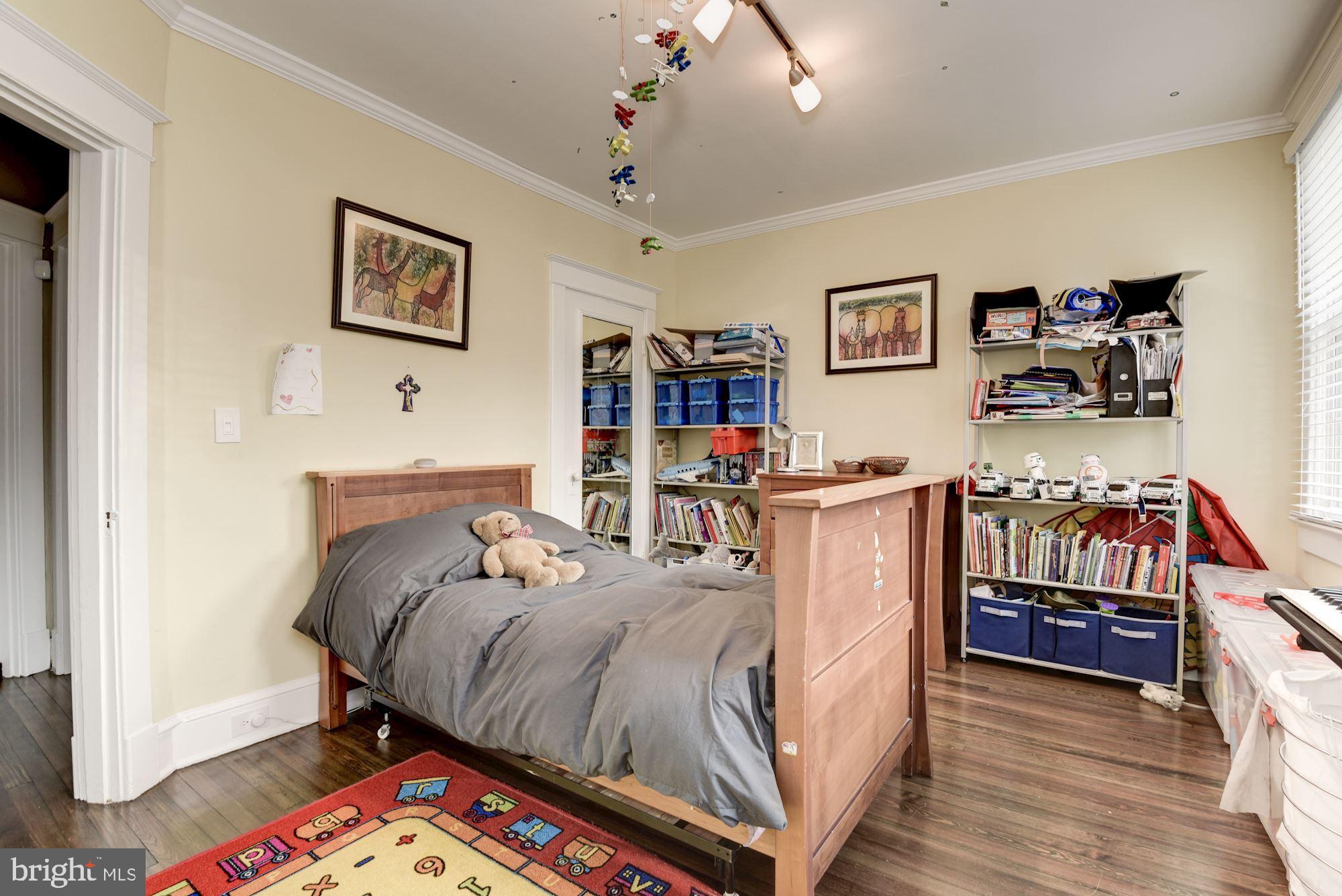 2113 37th Street Northwest Washington, DC 20007 - Photo 13 of 16