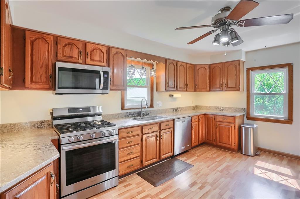 178 Lutz Road Zelienople, PA 16063 - Photo 23 of 49 Kitchen