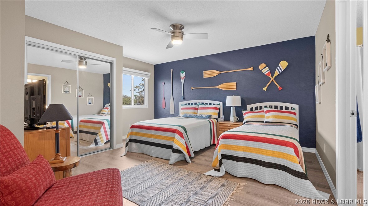 1580 Cherokee Road, Unit 2A Lake Ozark, MO 65049 - Photo 20 of 49 Upper Level Loft bedroom with bath