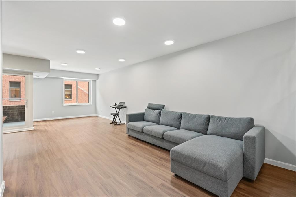 307 South Dithridge Street, Unit 207 Pittsburgh, PA 15213 - Photo 6 of 30