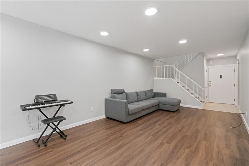 307 South Dithridge Street, Unit 207 Pittsburgh, PA 15213 - Photo 7 of 30