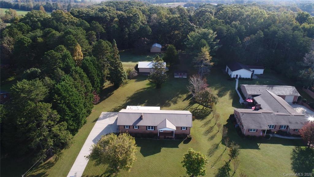 480 East Lackey Farm Road Stony Point, NC 28678 - Photo 3 of 47 Gallery Image 3