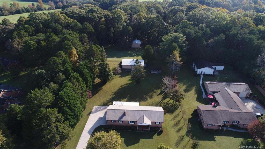 480 East Lackey Farm Road Stony Point, NC 28678 - Photo 5 of 47 Gallery Image 5