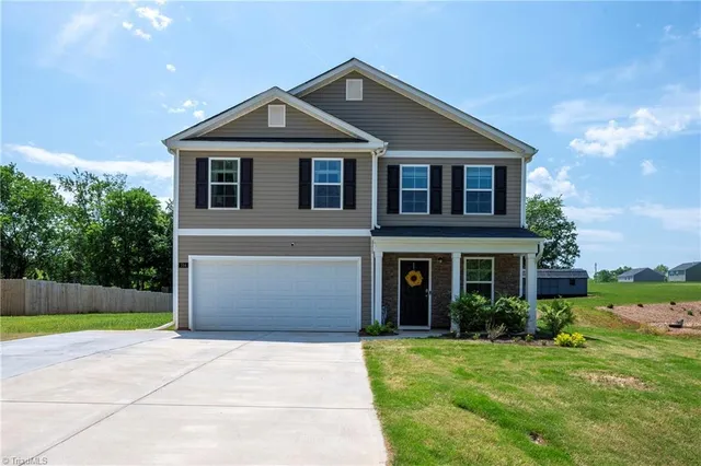 $289,800 | 284 Lily's Place, Lexington, NC 27292