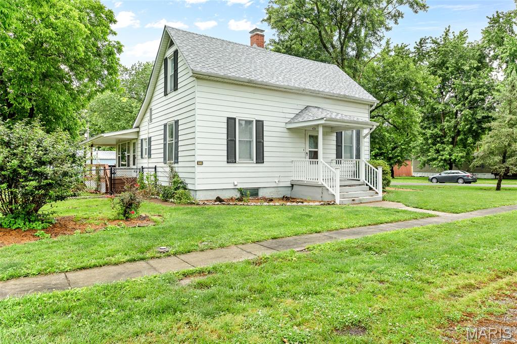 426 North Nebraska Street Marine, IL 62061 - Photo 1 of 26