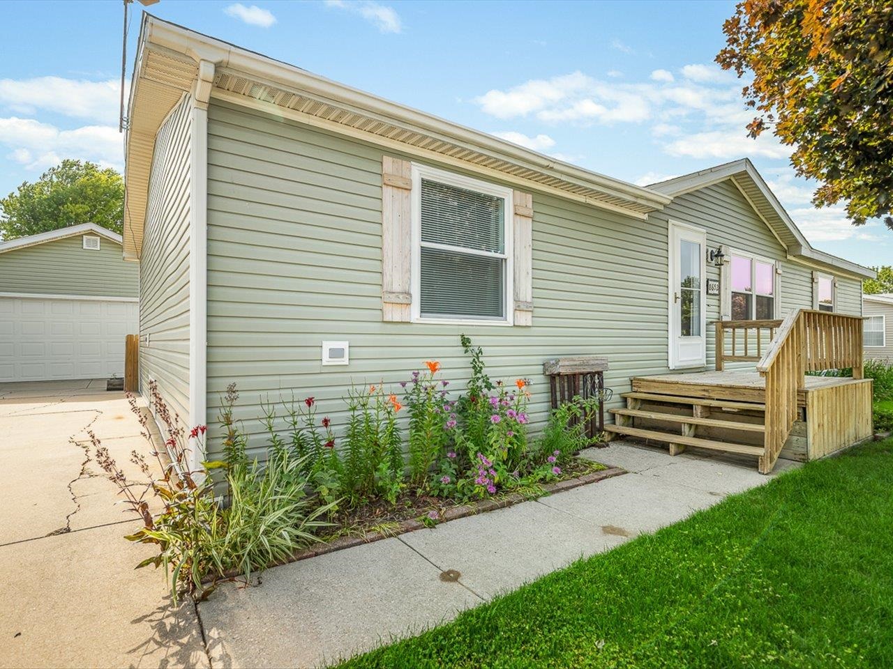 8652 Springwood Court Roscoe, IL 61073 - Photo 4 of 29
