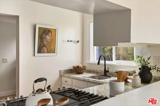 $995,000 | 621 Isabel Street, Los Angeles, CA 90065