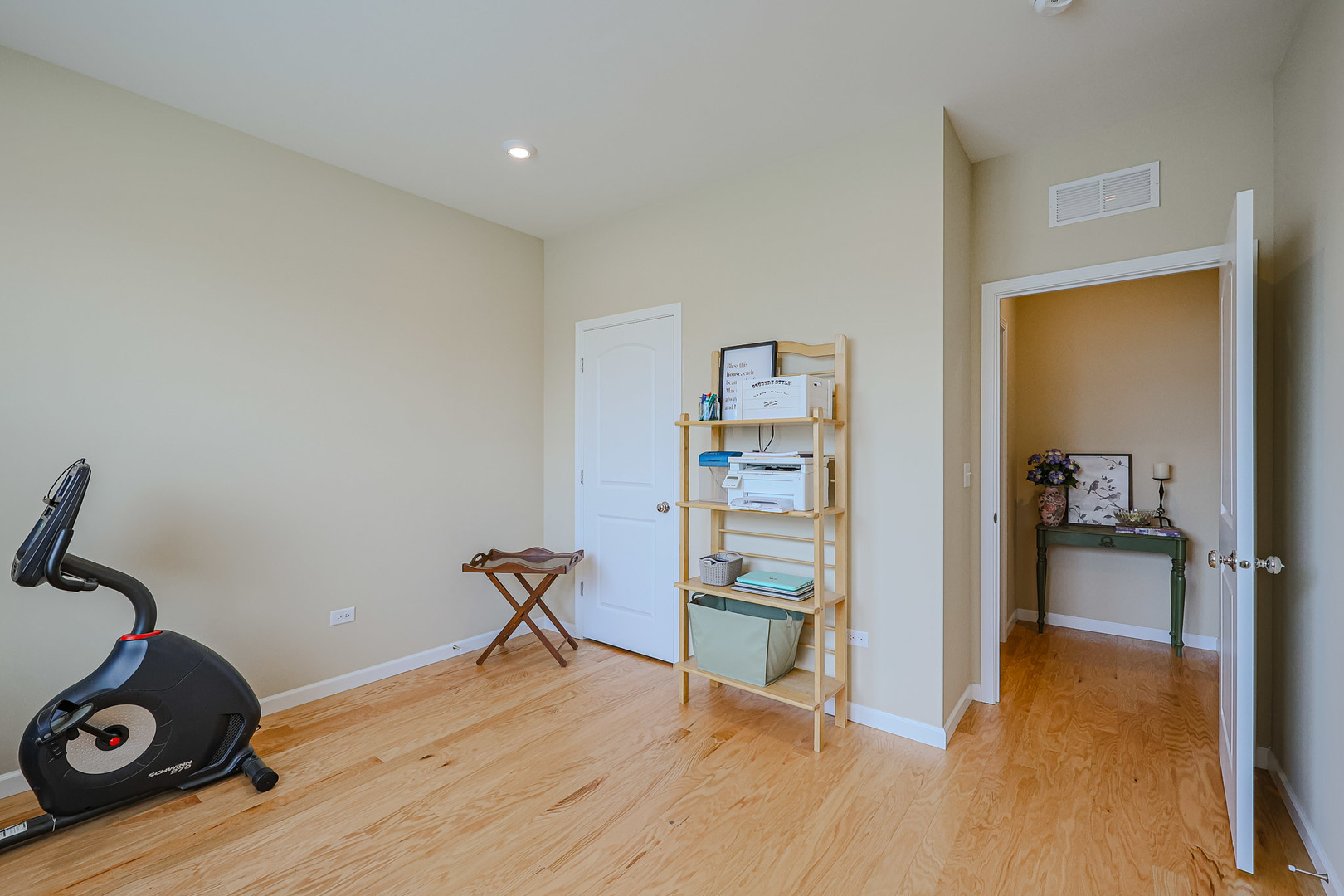 580 North Highlander Way Addison, IL 60101 - Photo 32 of 63