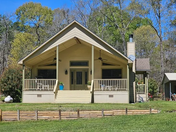 $315,000 | 115 Lake Crest Drive, Etoile, TX 75944