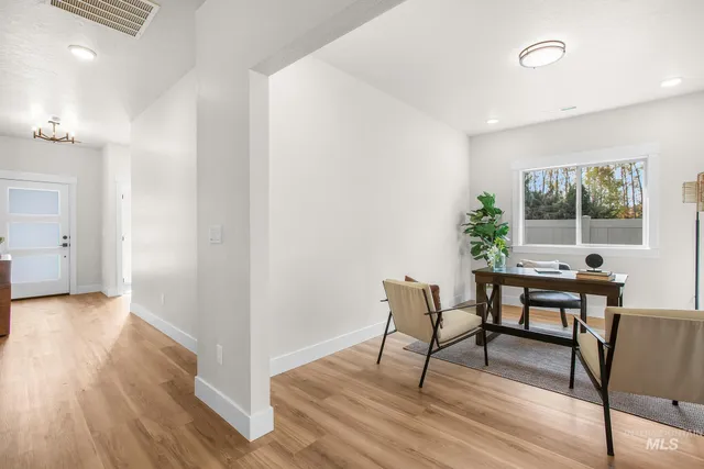 $548,900 | 1712 East Grayson Street, Meridian, ID 83642