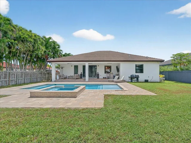 $1,495,000 | 19200 Belview Drive, Cutler Bay, FL 33157