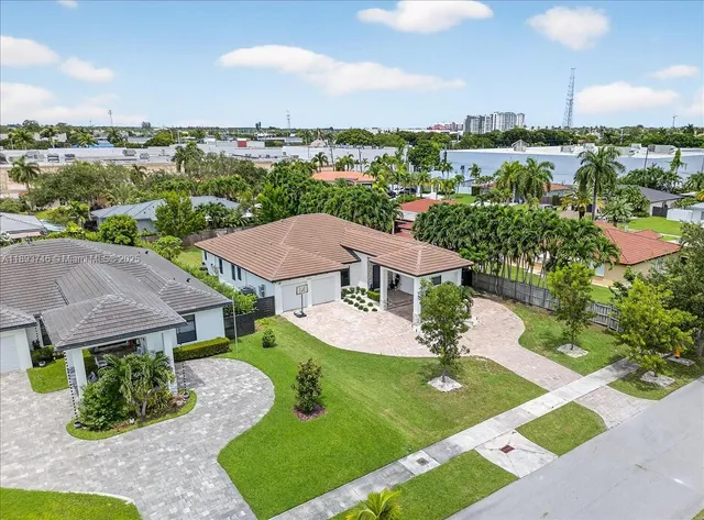 $1,495,000 | 19200 Belview Drive, Cutler Bay, FL 33157