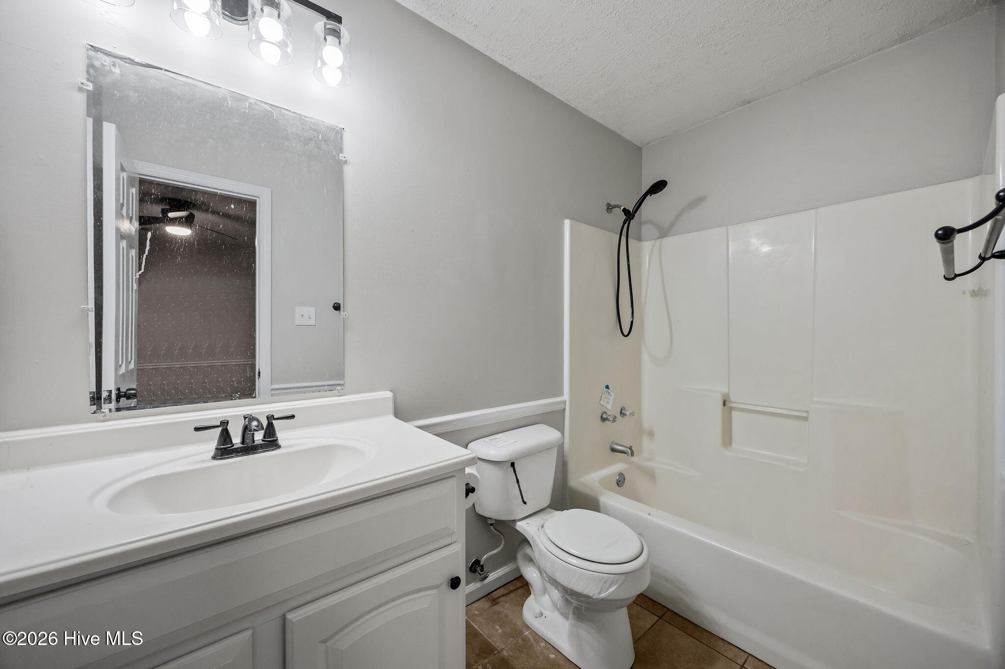 2042 Derby Run Road Jacksonville, NC 28546 - Photo 24 of 37 Primary Bathroom