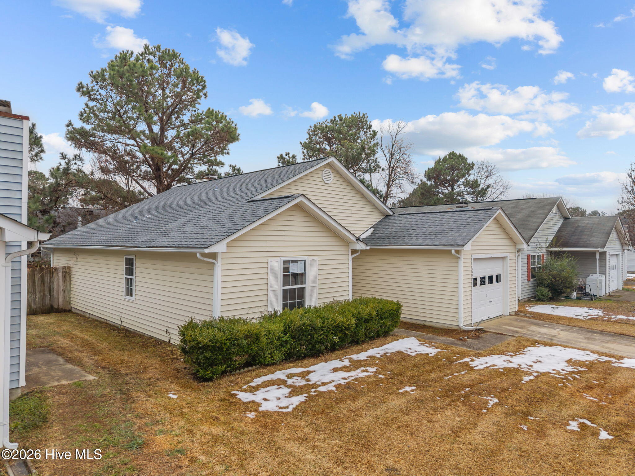 2042 Derby Run Road Jacksonville, NC 28546 - Photo 6 of 37 32-web-or-mls-2042 Derby Run 75