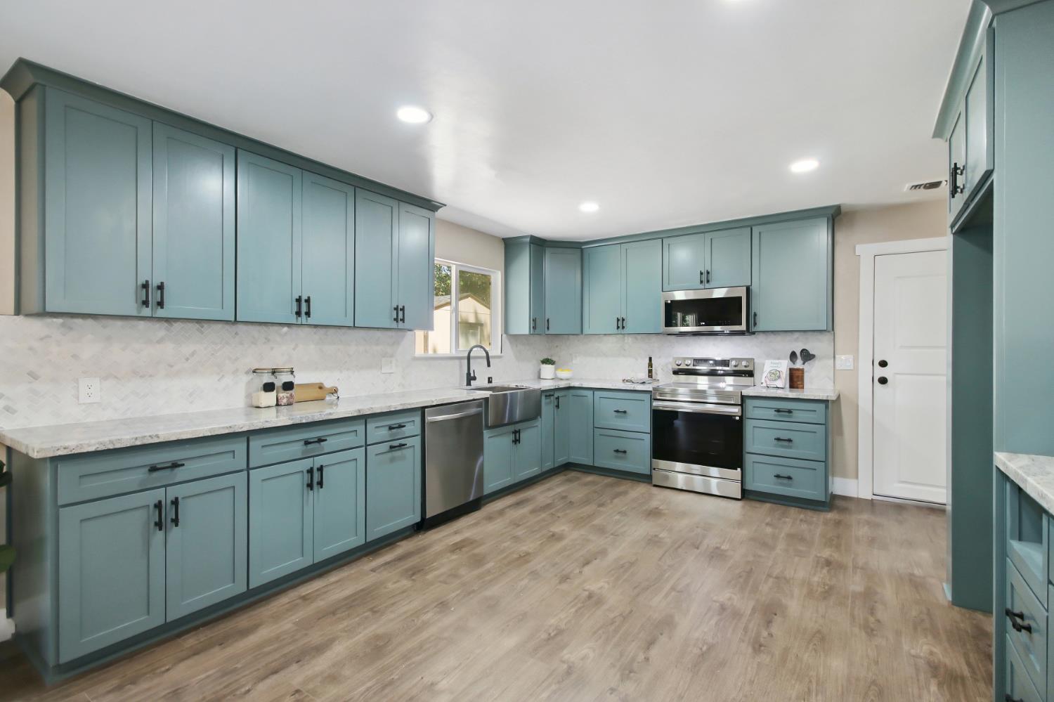 3831 Sheridan Road Cameron Park, CA 95682 - Photo 12 of 46